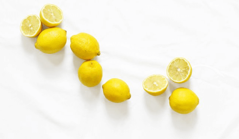 Bauch weg Diät: Leichter abnehmen mit Zitrone